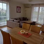 Reina Flores Park Apartment Sunny Beach