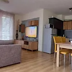 Apartment Reina Flores Park *