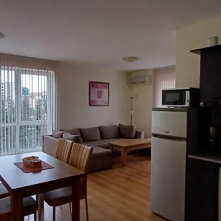 Reina Flores Park Apartamento *