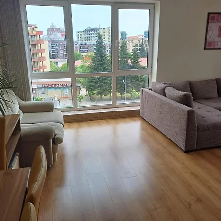 Apartment Reina Flores Park *